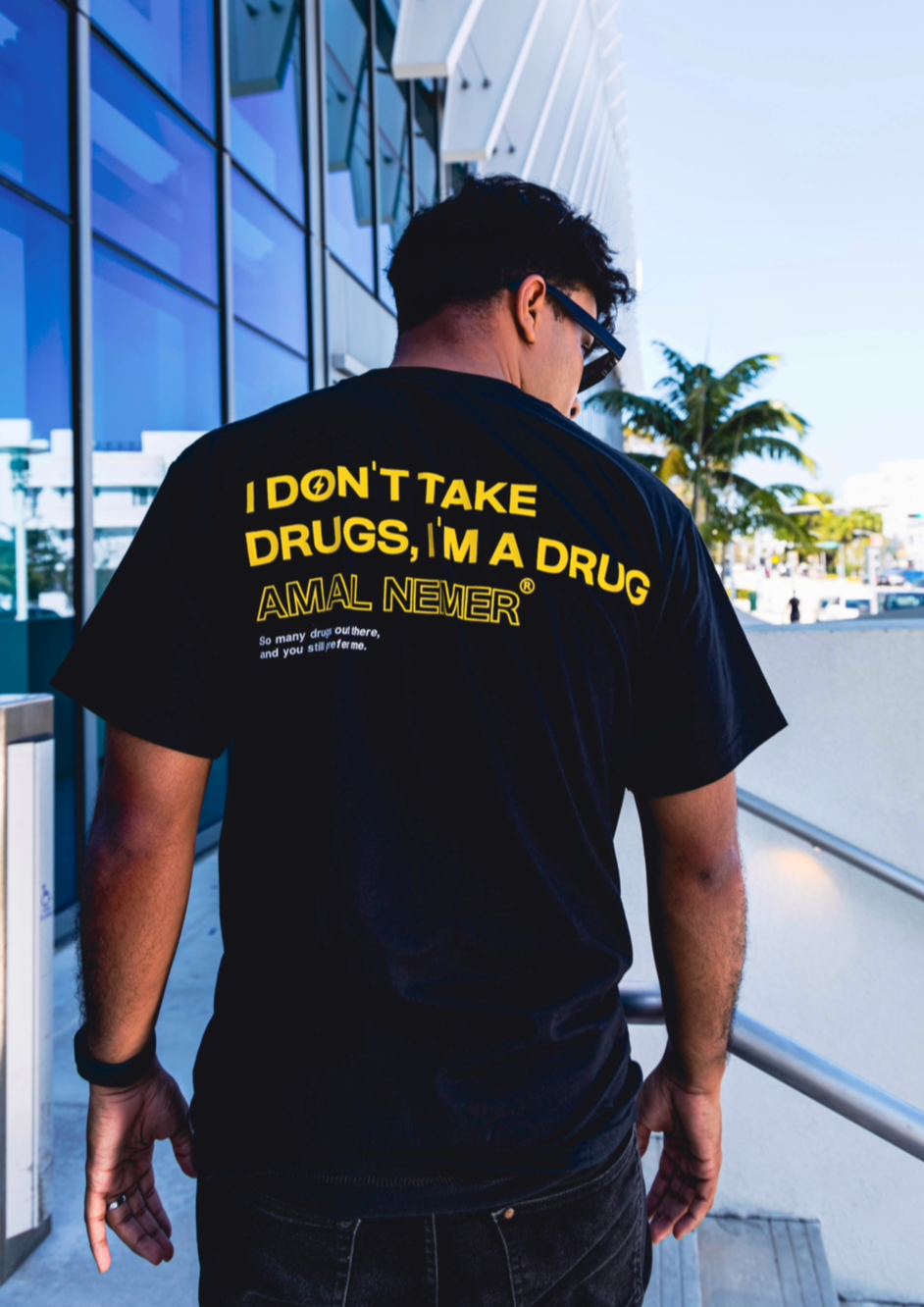 I DON’T TAKE DRUGS T-SHIRT (BLACK)